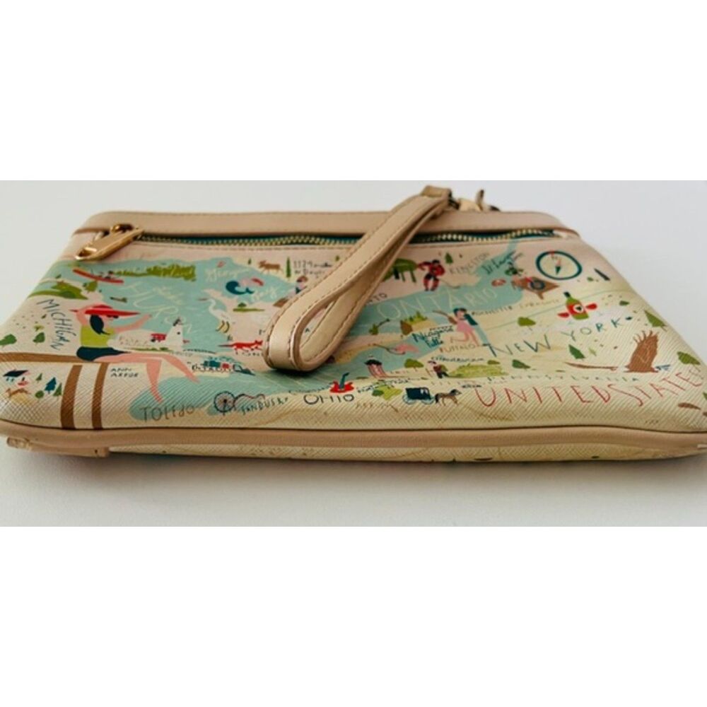 Spartina 449 Greetings From the Great Lakes Scout Wristlet - Picture 4 of 11